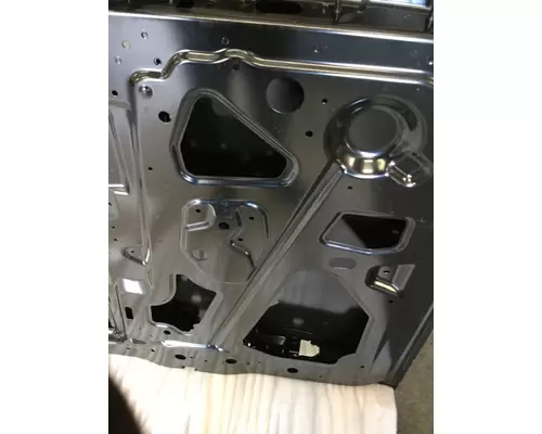 INTERNATIONAL LT Door Assembly, Front