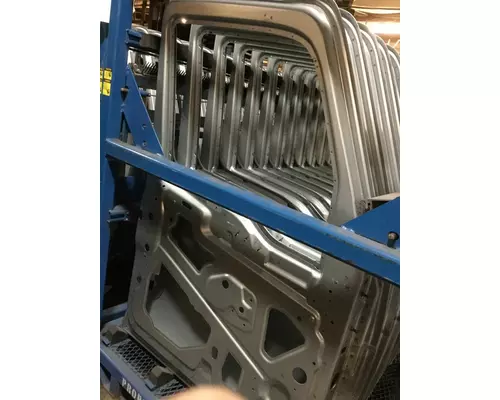INTERNATIONAL LT Door Assembly, Front