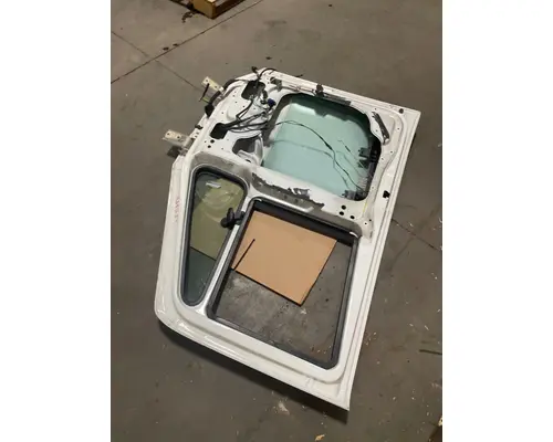 INTERNATIONAL LT Door Assembly, Front