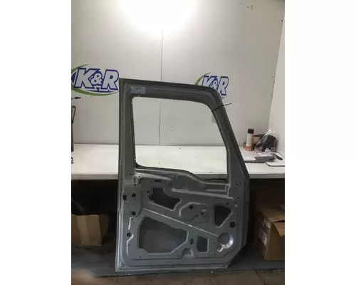 INTERNATIONAL LT Door Assembly, Front