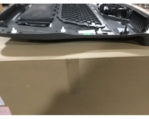 INTERNATIONAL LT Door Panel (Trim)