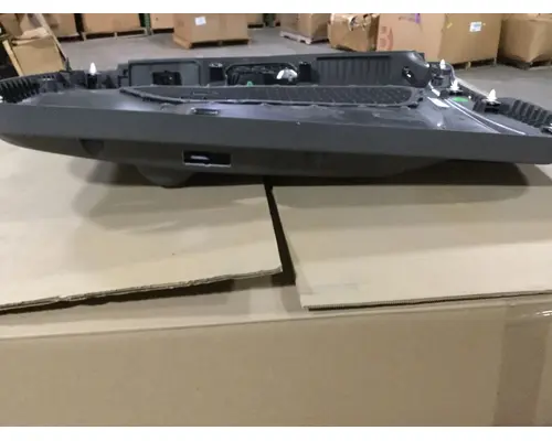 INTERNATIONAL LT Door Panel (Trim)