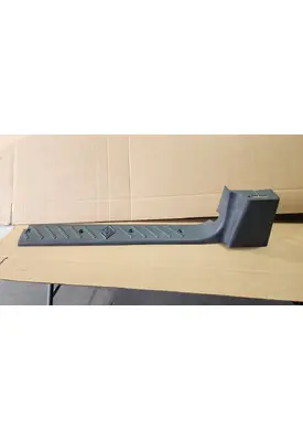 INTERNATIONAL LT Door Panel (Trim)