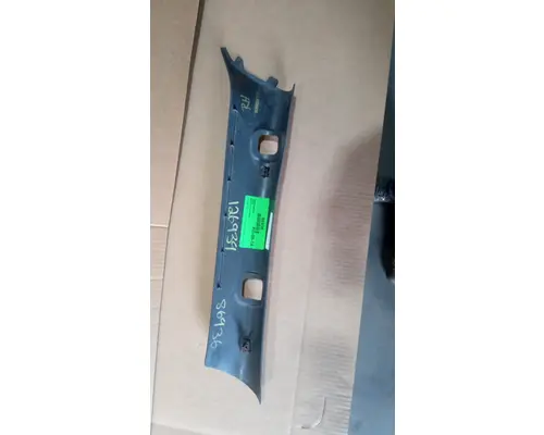 INTERNATIONAL LT Door Panel (Trim)