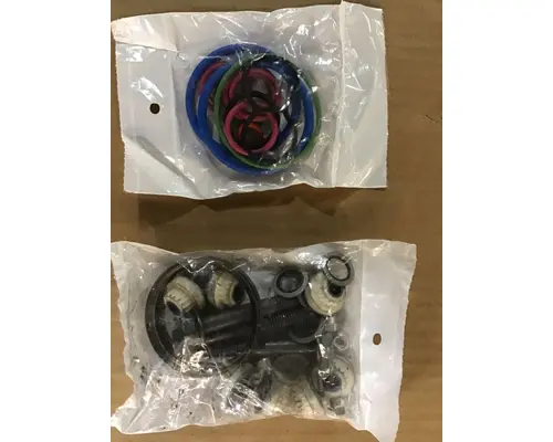 INTERNATIONAL LT Engine Parts, Misc.