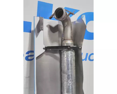 INTERNATIONAL LT Exhaust Pipe