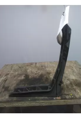 INTERNATIONAL LT FAIRING BRACKET/MOUNT