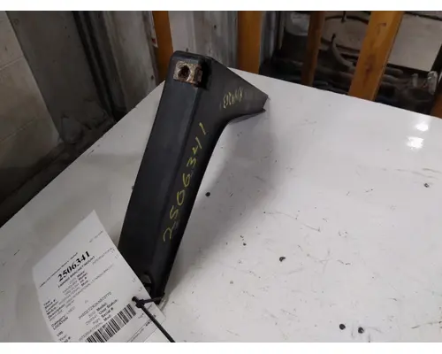 INTERNATIONAL LT FAIRING BRACKETMOUNT