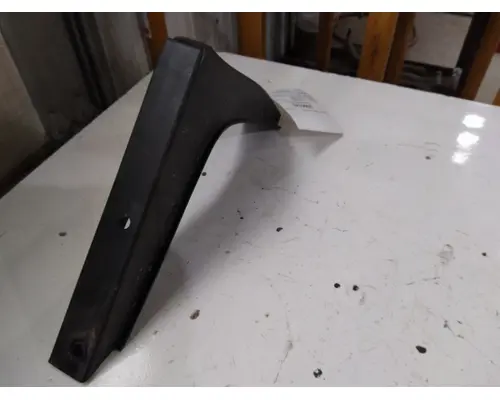 INTERNATIONAL LT FAIRING BRACKETMOUNT