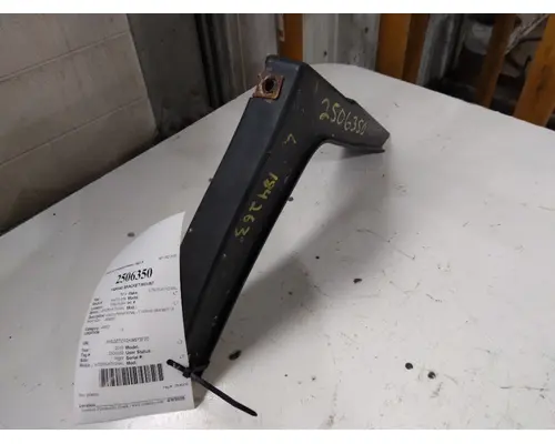 INTERNATIONAL LT FAIRING BRACKETMOUNT