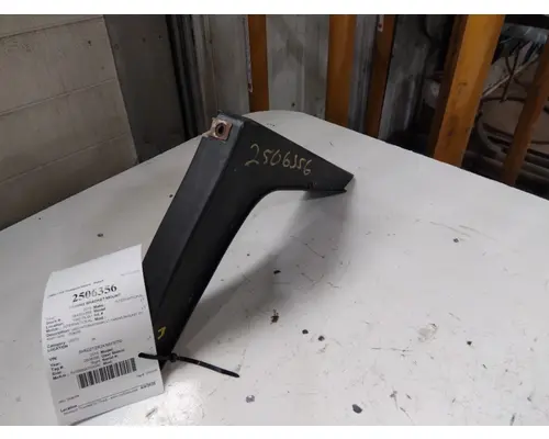 INTERNATIONAL LT FAIRING BRACKETMOUNT