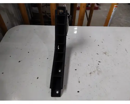 INTERNATIONAL LT FAIRING BRACKETMOUNT