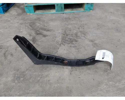 INTERNATIONAL LT FAIRING BRACKETMOUNT