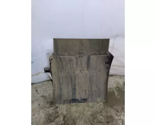 INTERNATIONAL LT FENDER, QUARTERHALF REAR