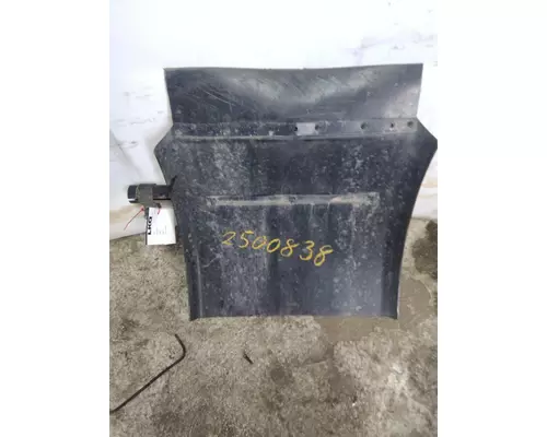 INTERNATIONAL LT FENDER, QUARTERHALF REAR