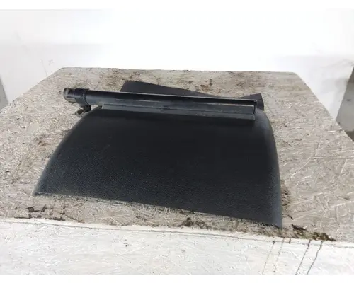 INTERNATIONAL LT FENDER, QUARTERHALF REAR