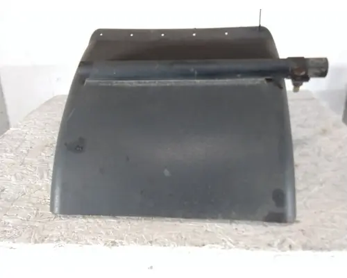 INTERNATIONAL LT FENDER, QUARTERHALF REAR