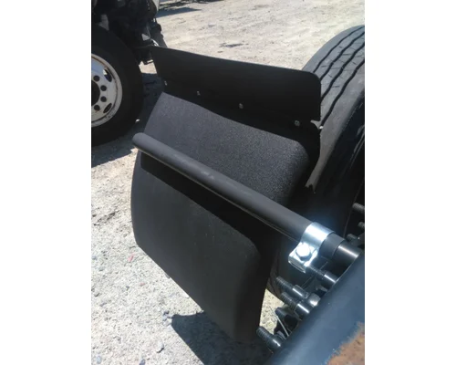INTERNATIONAL LT FENDER, QUARTER/HALF REAR
