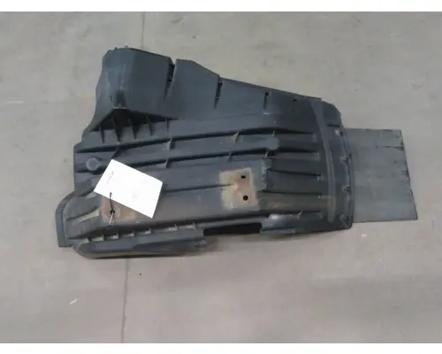 INTERNATIONAL LT FENDER, QUARTERHALF REAR