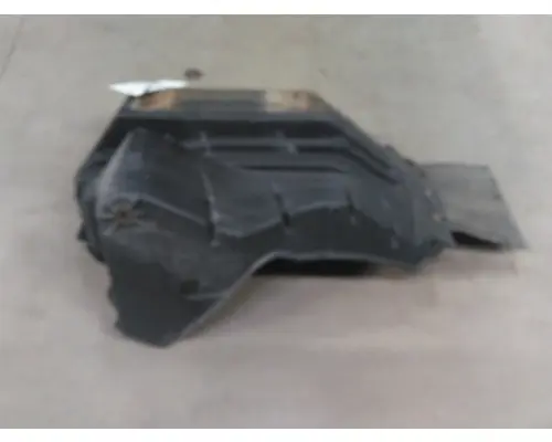 INTERNATIONAL LT FENDER, QUARTERHALF REAR