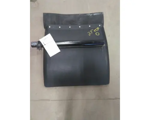 INTERNATIONAL LT FENDER, QUARTERHALF REAR