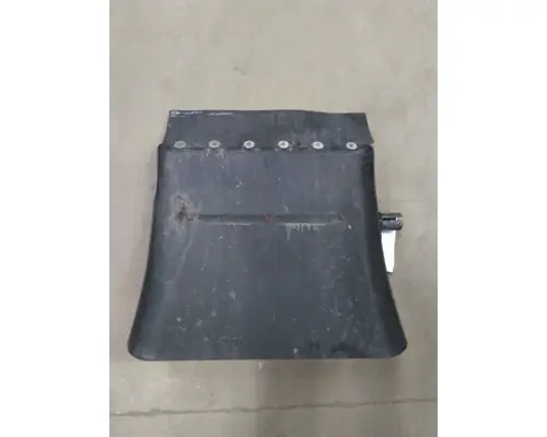 INTERNATIONAL LT FENDER, QUARTERHALF REAR