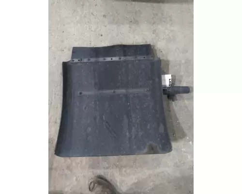 INTERNATIONAL LT FENDER, QUARTERHALF REAR