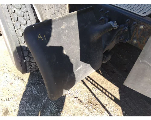 INTERNATIONAL LT FENDER, QUARTER/HALF REAR