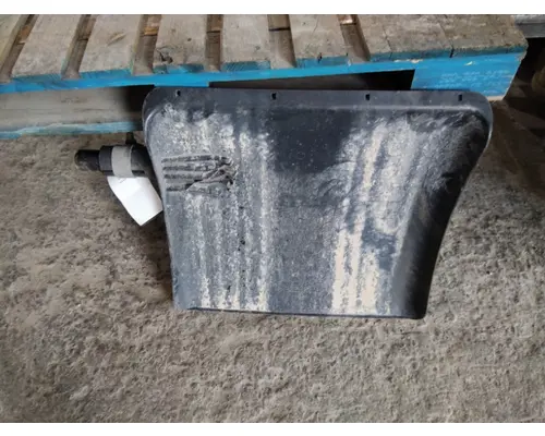 INTERNATIONAL LT FENDER, QUARTERHALF REAR
