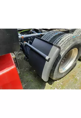 INTERNATIONAL LT FENDER, QUARTER/HALF REAR