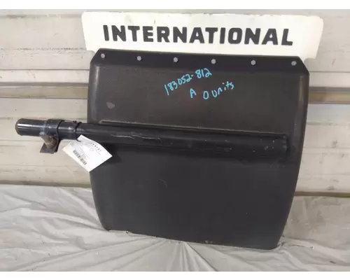 INTERNATIONAL LT FENDER, QUARTERHALF REAR