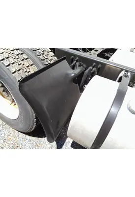 INTERNATIONAL LT FENDER, QUARTER/HALF REAR