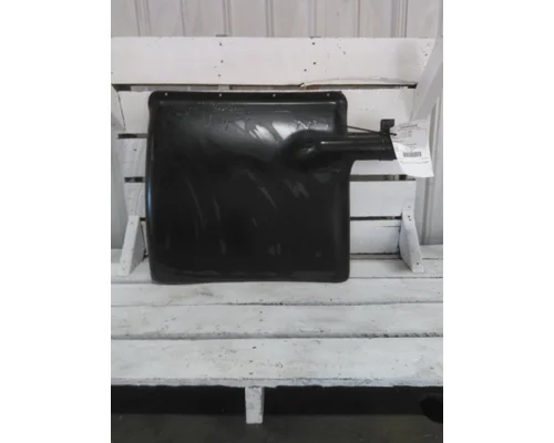 INTERNATIONAL LT FENDER, QUARTERHALF REAR