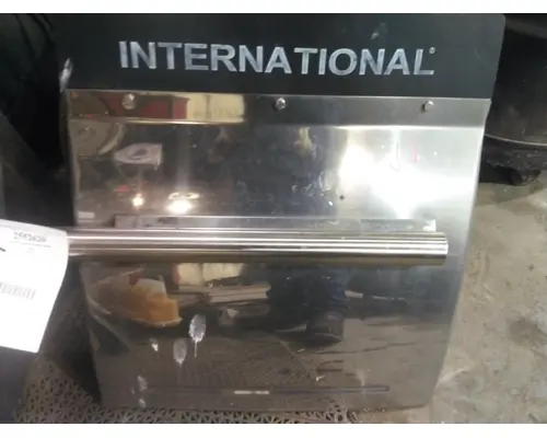 INTERNATIONAL LT FENDER, QUARTERHALF REAR