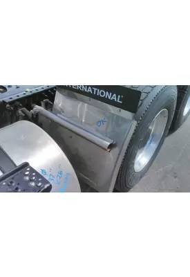 INTERNATIONAL LT FENDER, QUARTER/HALF REAR