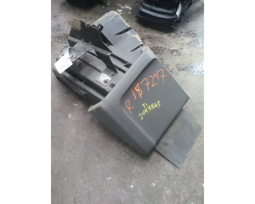 INTERNATIONAL LT FENDER, SPLASH SHIELDGUARD