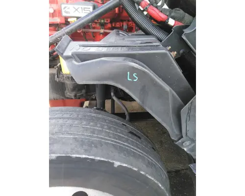 INTERNATIONAL LT FENDER, SPLASH SHIELDGUARD