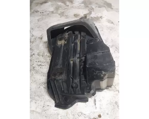 INTERNATIONAL LT FENDER, SPLASH SHIELDGUARD