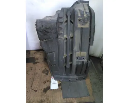 INTERNATIONAL LT FENDER, SPLASH SHIELDGUARD