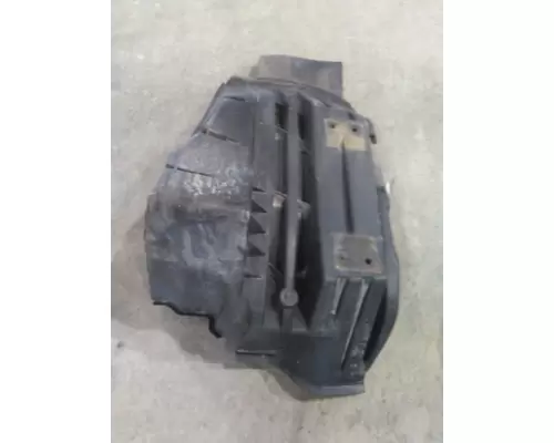 INTERNATIONAL LT FENDER, SPLASH SHIELDGUARD