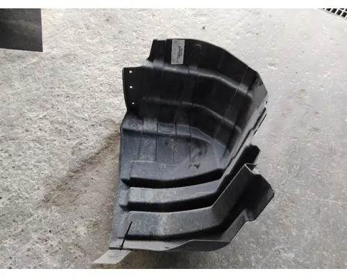 INTERNATIONAL LT FENDER, SPLASH SHIELDGUARD