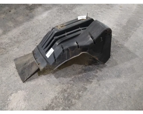 INTERNATIONAL LT FENDER, SPLASH SHIELDGUARD