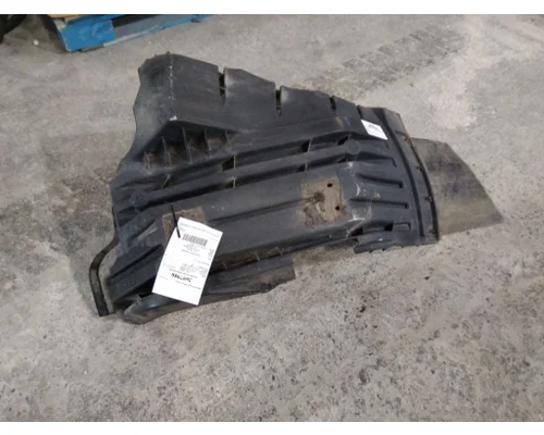 INTERNATIONAL LT FENDER, SPLASH SHIELDGUARD