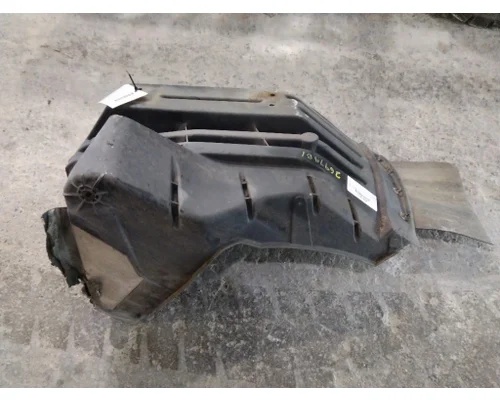 INTERNATIONAL LT FENDER, SPLASH SHIELDGUARD