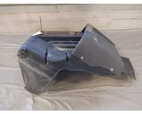 INTERNATIONAL LT FENDER, SPLASH SHIELDGUARD