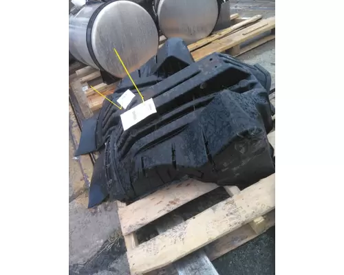 INTERNATIONAL LT FENDER, SPLASH SHIELDGUARD