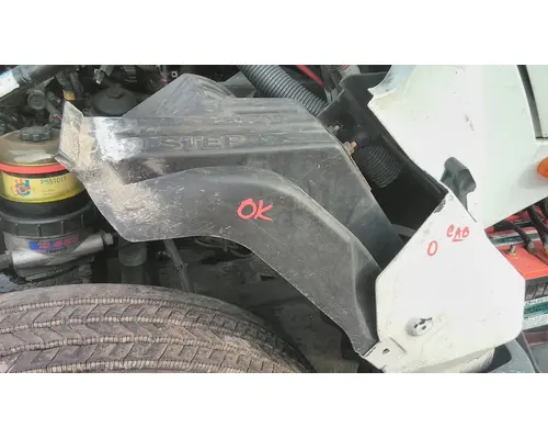 INTERNATIONAL LT FENDER, SPLASH SHIELDGUARD