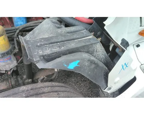INTERNATIONAL LT FENDER, SPLASH SHIELDGUARD
