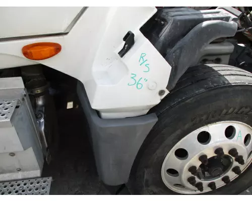 INTERNATIONAL LT FENDER EXTENSION