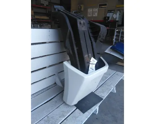 INTERNATIONAL LT FENDER EXTENSION